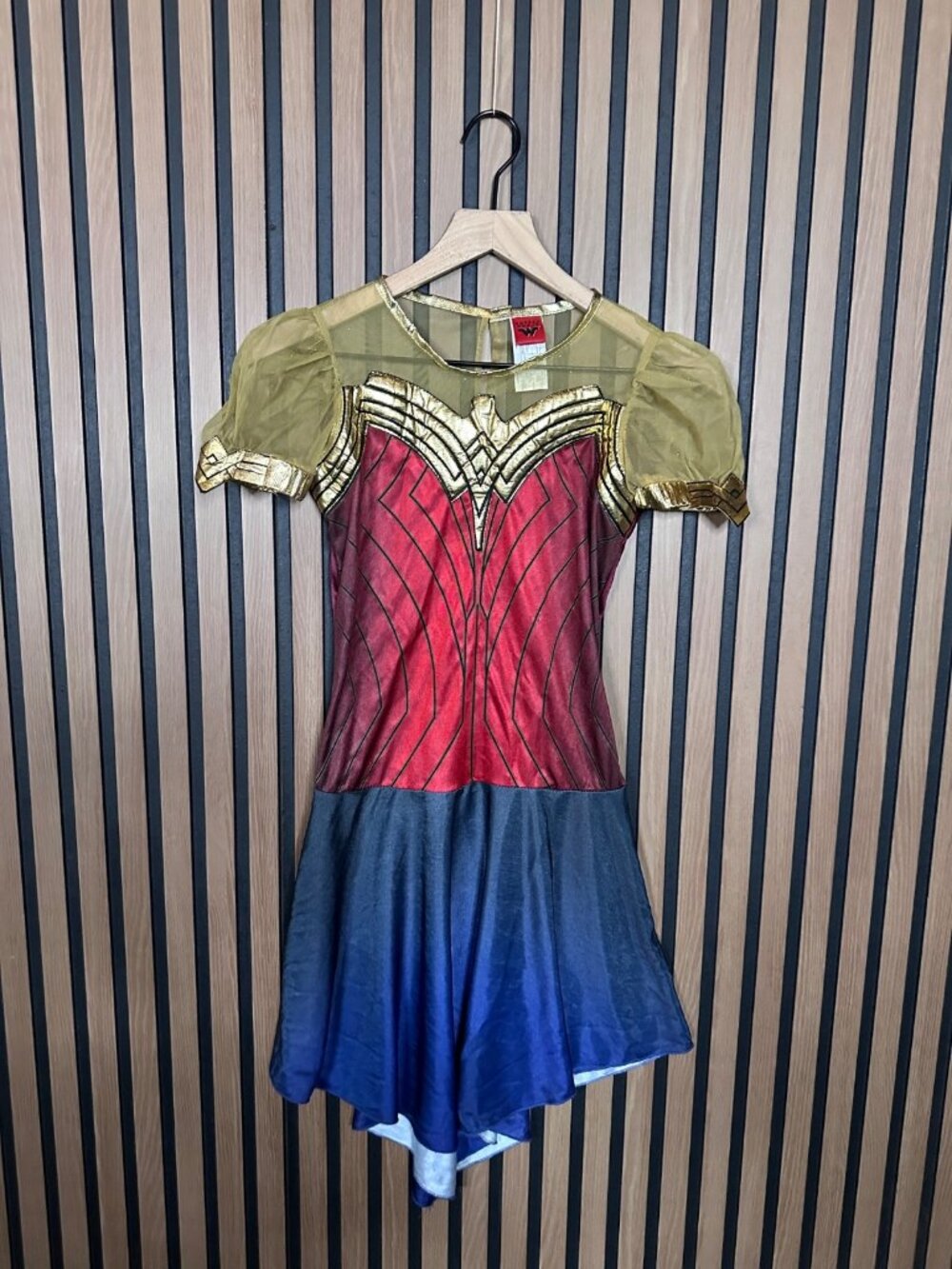 Wonder Woman Halloween Costume 12-14 Girl One Piece Dress Mesh Puff Sleeve Flowy
